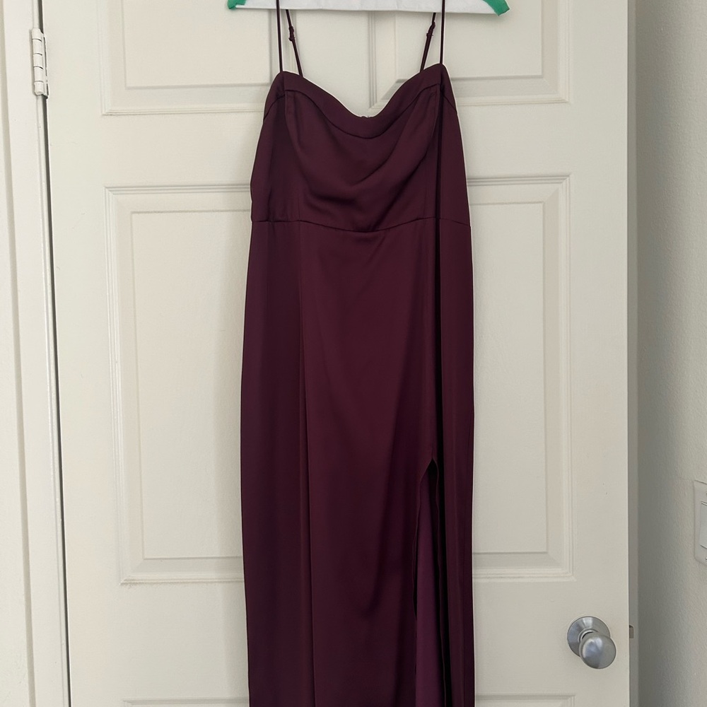 Elegant Burgundy Spaghetti Strap Wedding Guest Dress